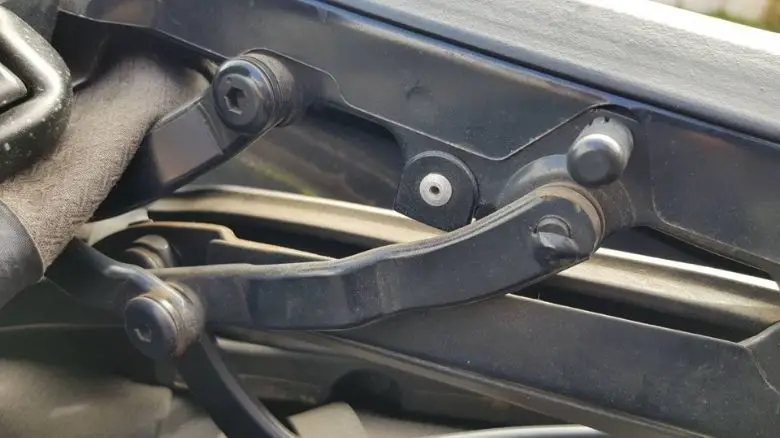 Convertible hinges