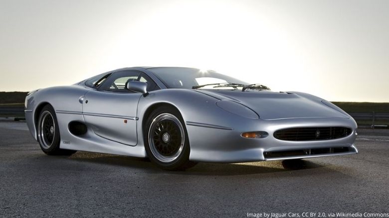 Jaguar XJ220