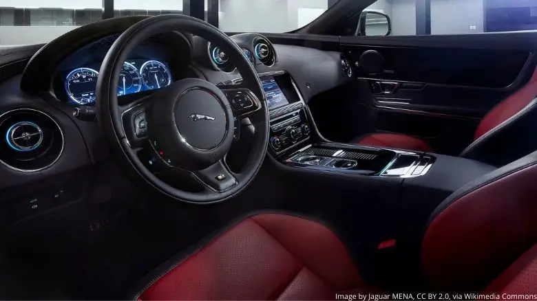 Jaguar XJR interior