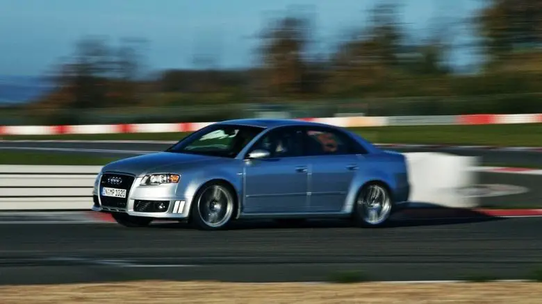 Audi RS4 B7 on the track