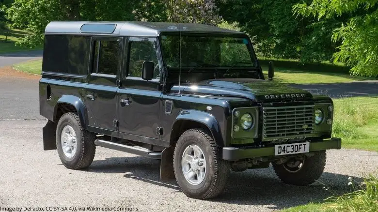 Land Rover Defender