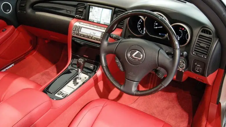 Lexus SC430 interior
