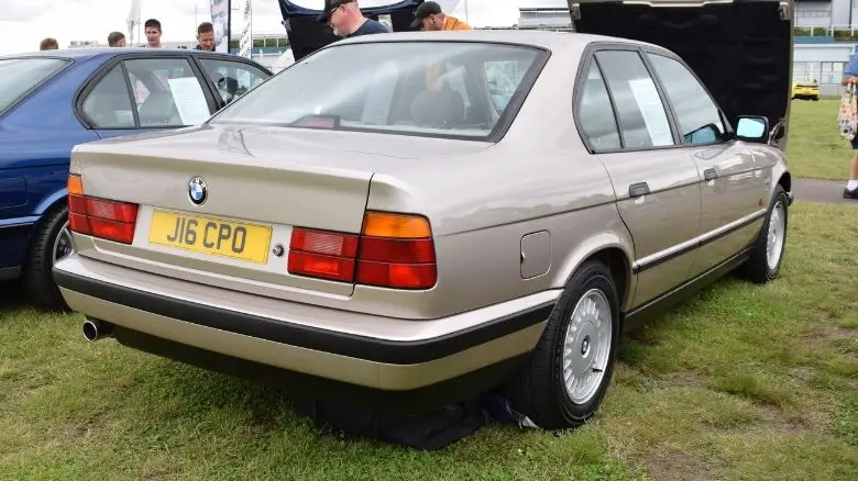 E34 BMW 5 Series