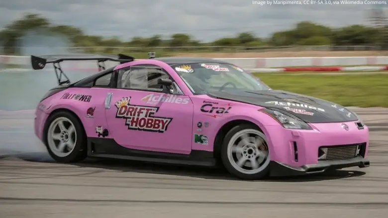 Nissan 350Z drifting