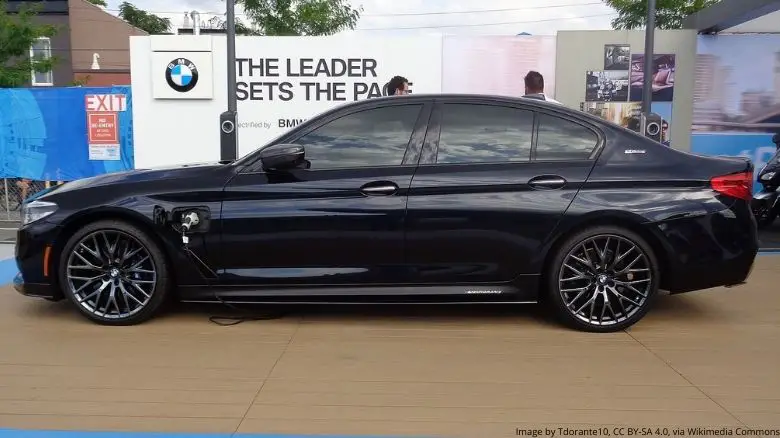 A black BMW 5 Series