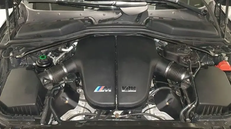 BMW E60 M5 engine