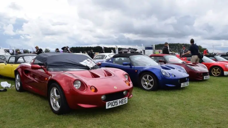 Lotus Elises at a car show