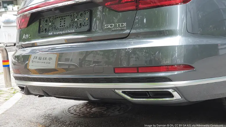 Audi A8L exhaust