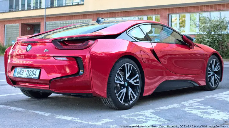 BMW i8 red