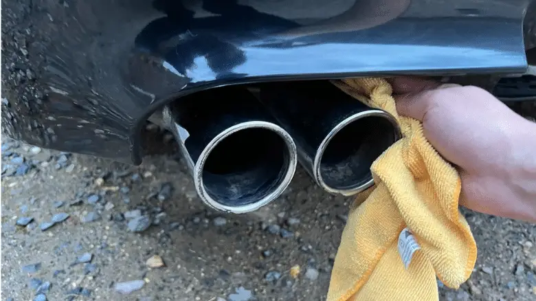 Drying exhaust tips