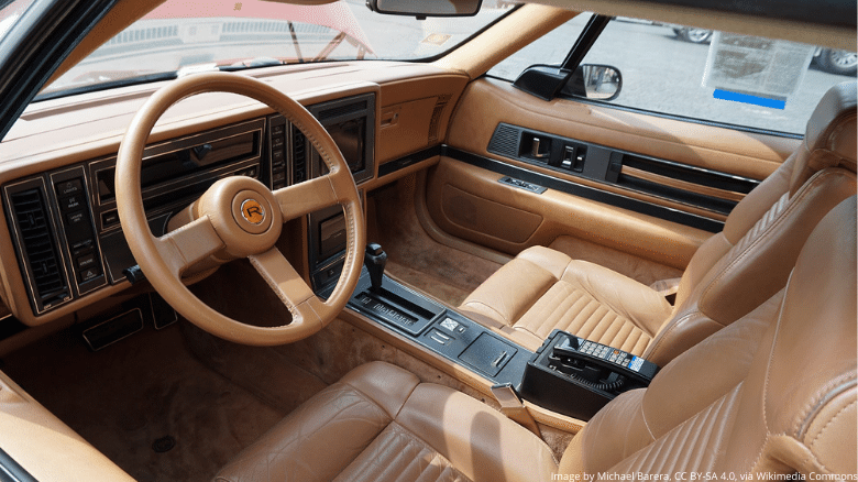 Buick Reatta interior