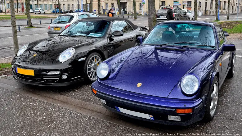 Porsche 997 alongside a classic Carrera