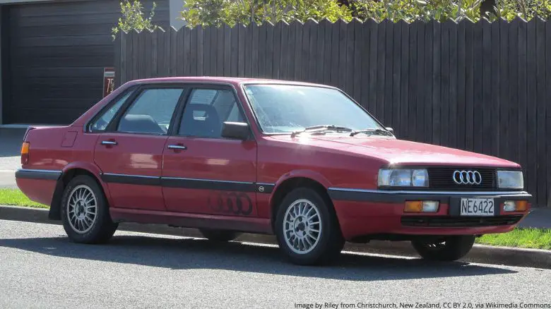 A red Audi 90