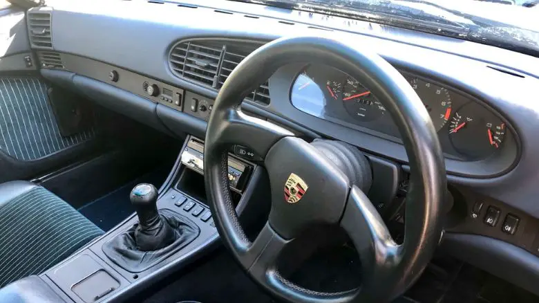 Porsche 944 dashboard