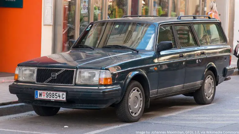 A Volvo 240 Wagon