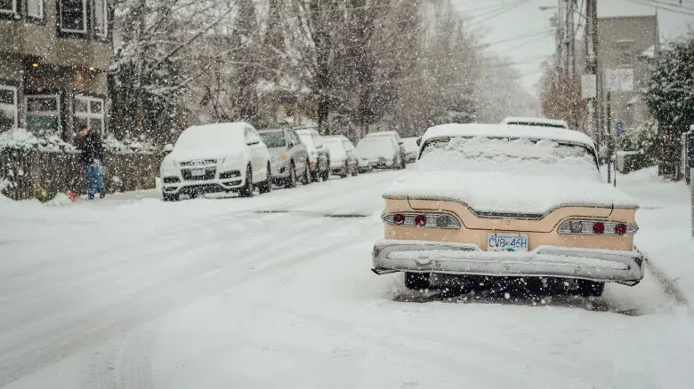 Street snow scene